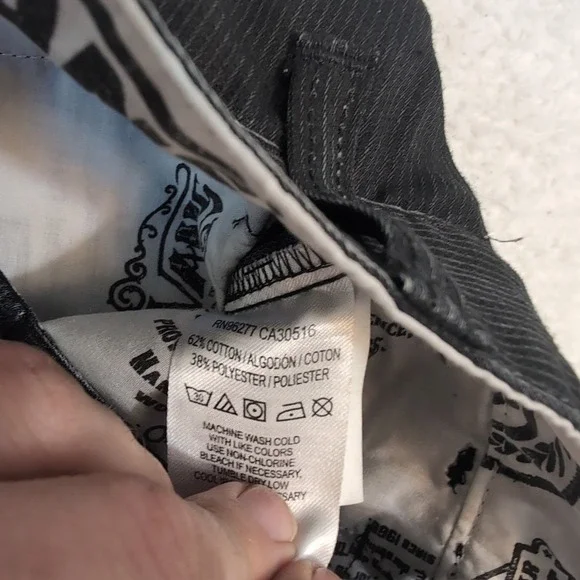 NEW VANS Black Lightweight OFF THE WALL Casual Skate Surf Shorts Kids 18 30"x11 - Picture 7 of 8